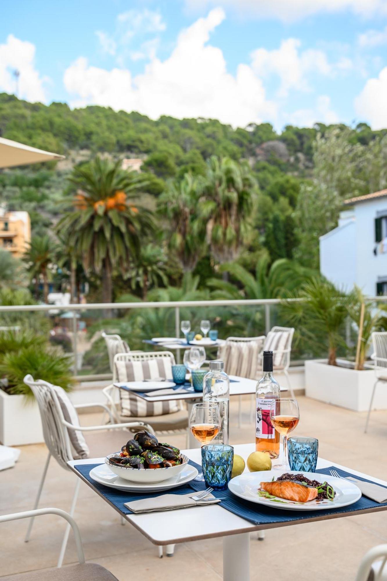 Hotel Marina Port De Soller Luaran gambar